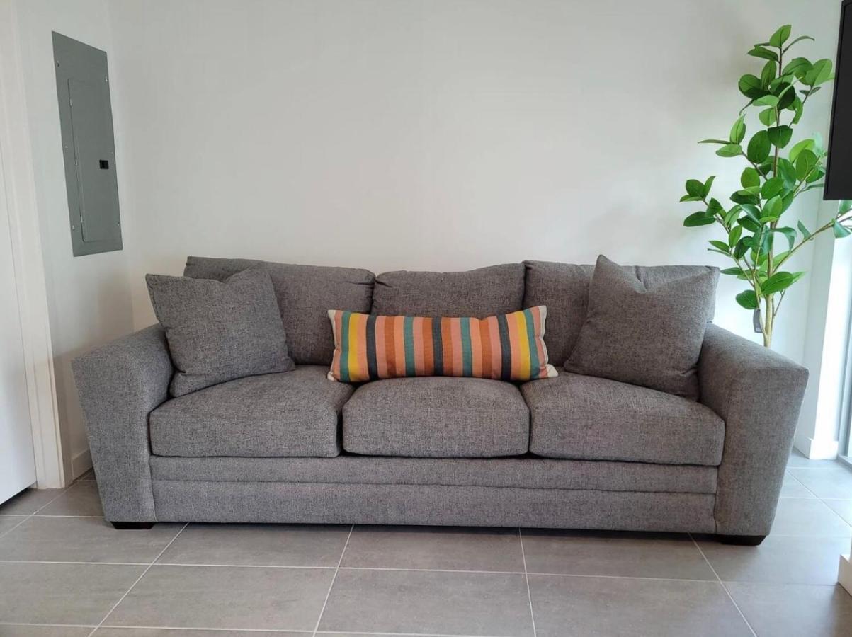 Comfortable Studio With King Bed And Queen Sofa-Bed Маями Екстериор снимка